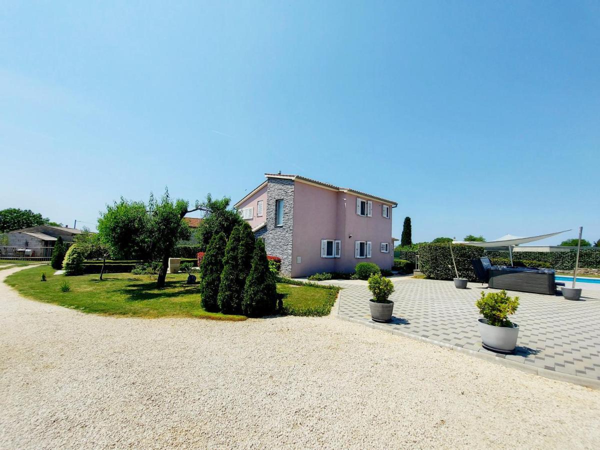 Villa Mattea Galižana Extérieur photo