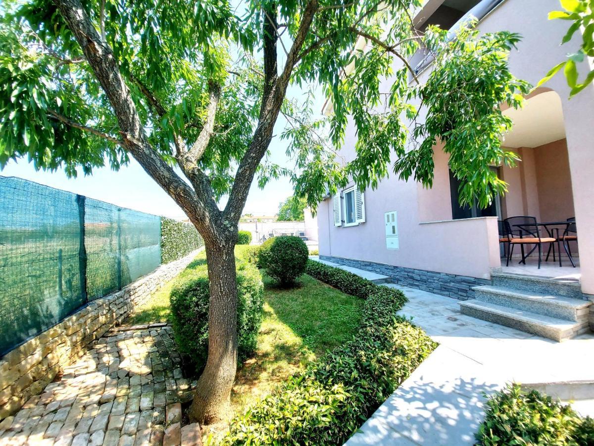 Villa Mattea Galižana Extérieur photo